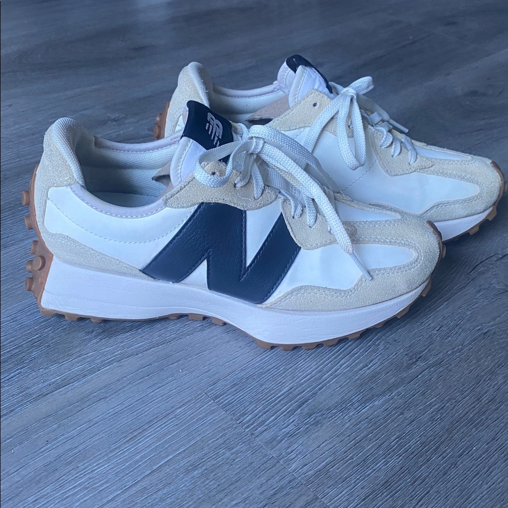 NEW BALANCE 327 SNEAKERS Women's - Picture 3 of 16